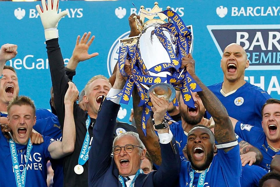 Leicester City celebrates winning the 2015/2016 Premier League