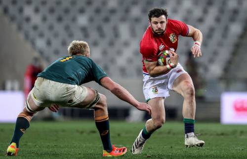 Robbie Henshaw playing for the British and Irish Lions against South Africa