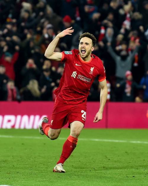 Liverpool FC player Diogo Jota celebrates.