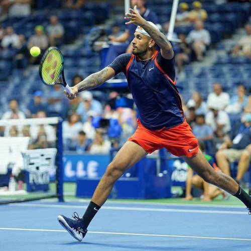 Nick Kyrgios hitting at backhand at the US Open