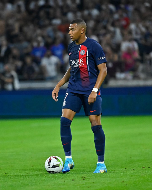 Kylian Mbappé with the ball.