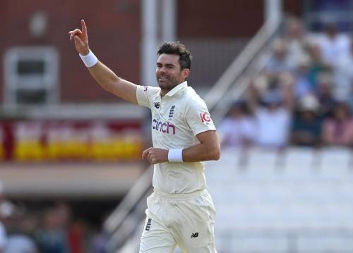 Jimmy Anderson celebrating