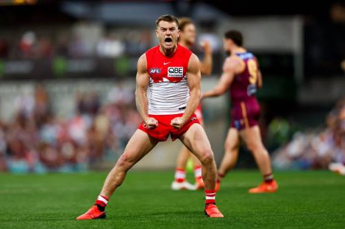 Tom Papley in action for the Sydney Swans